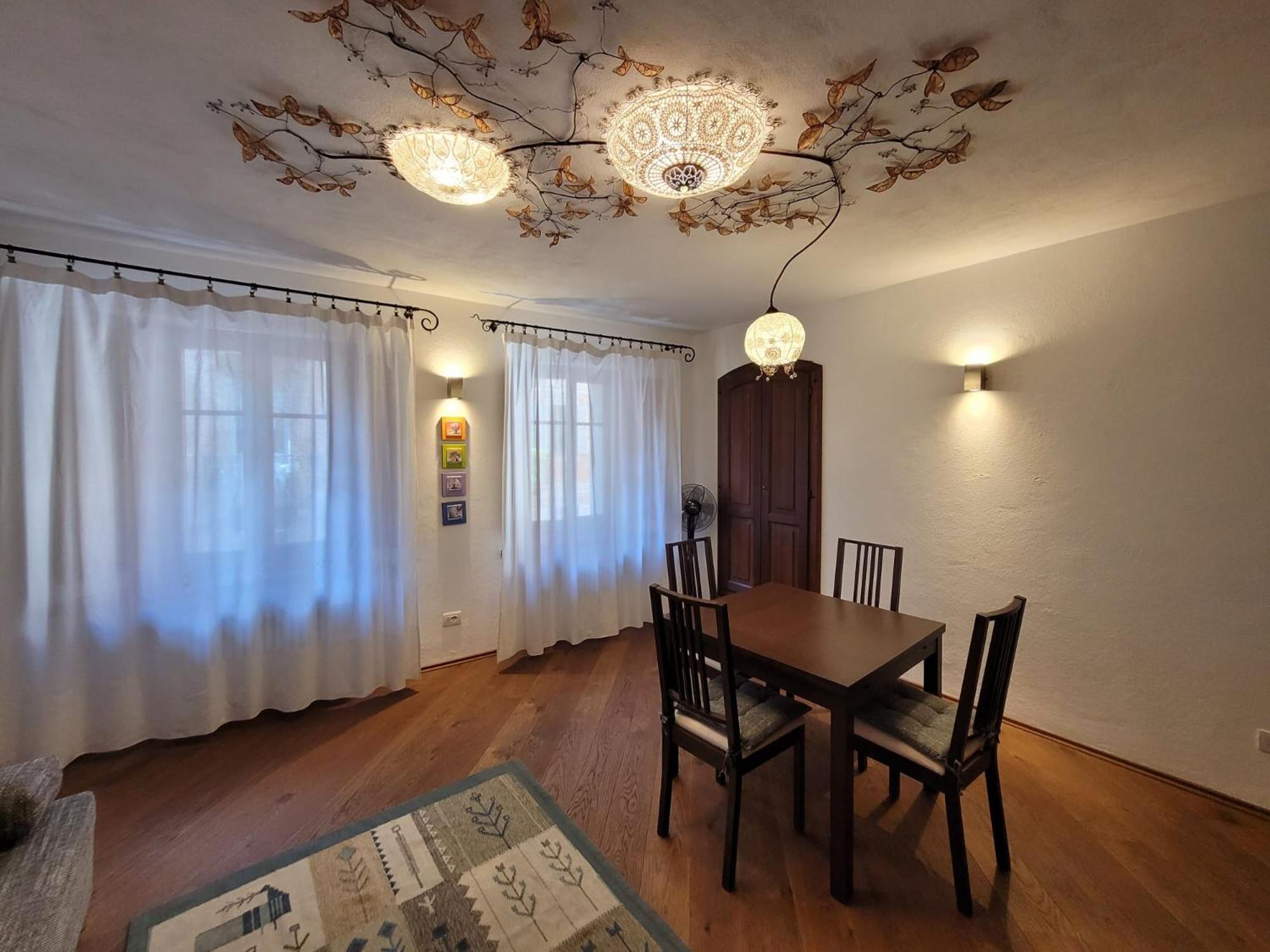 Detillierstudio2 Aosta Bagian luar foto